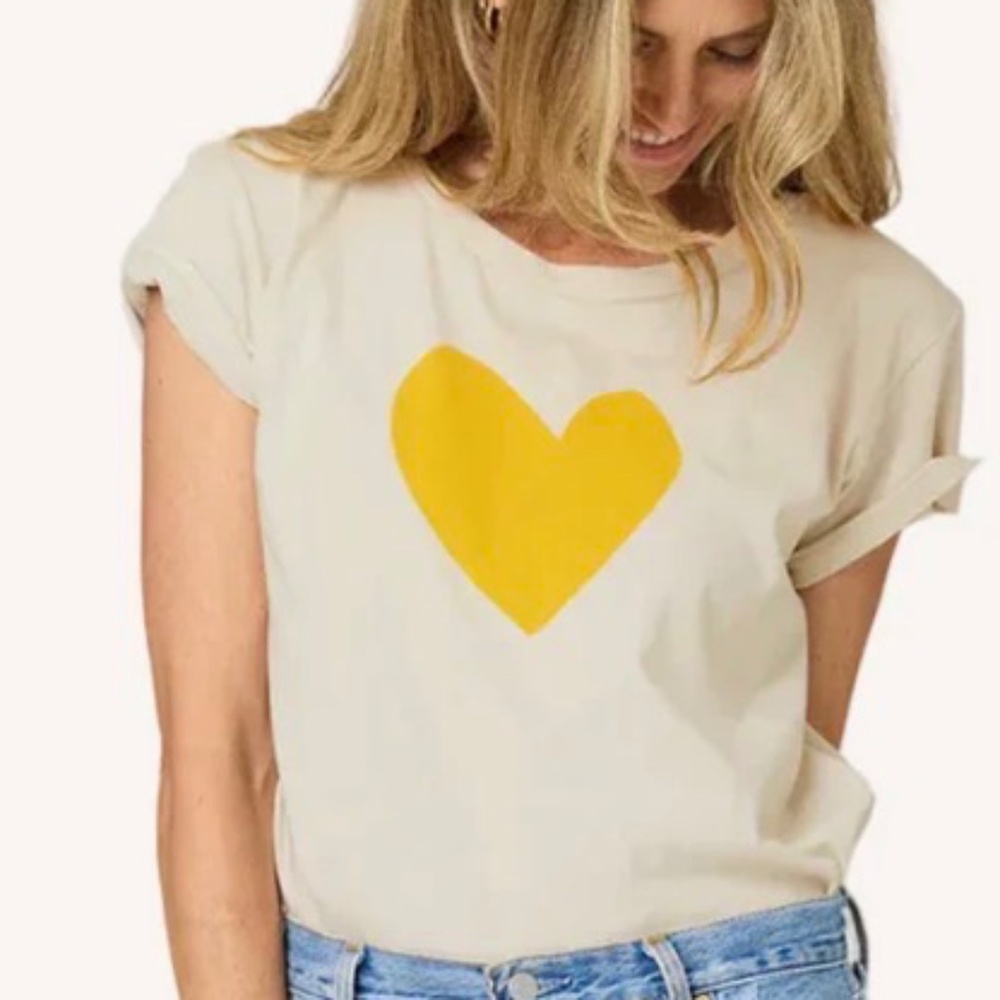 Kerri Rosenthal Suke Imperfect Heart Tee in Chalk/Gold xs